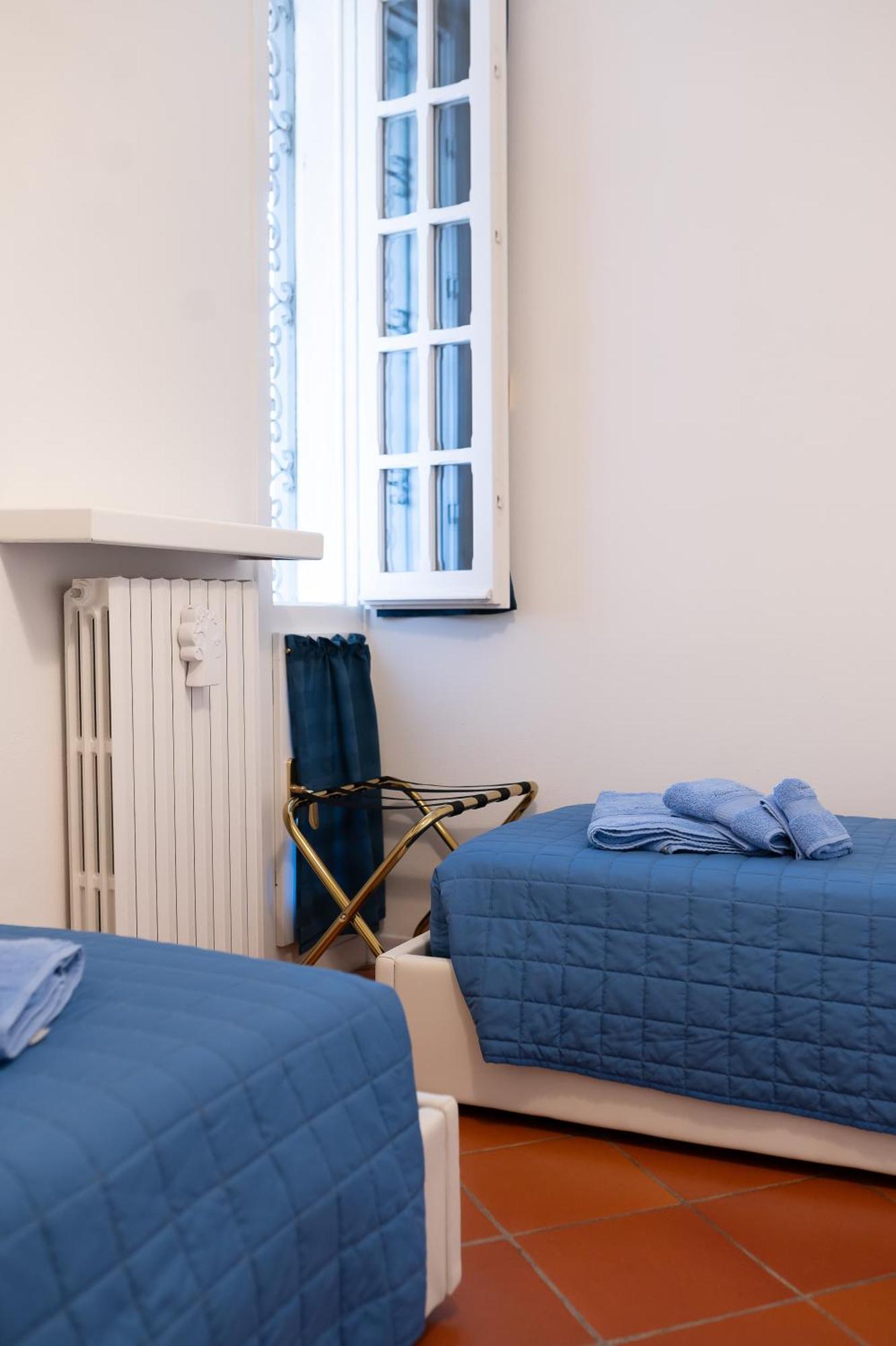 Canevon Suite Apartment Бардолино Экстерьер фото