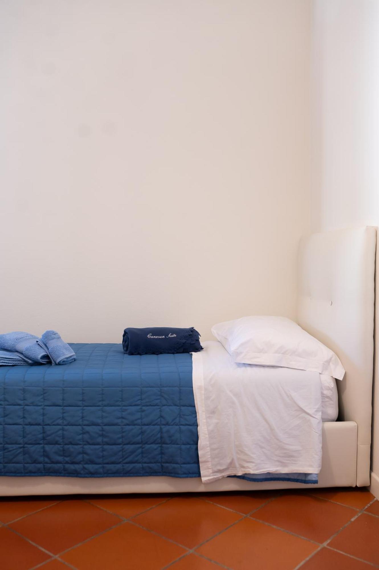 Canevon Suite Apartment Бардолино Экстерьер фото
